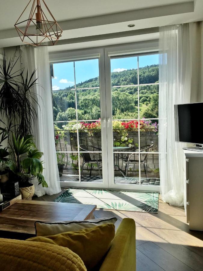 Apartament Dobre Miejsce ウストシキ・ドルネ エクステリア 写真